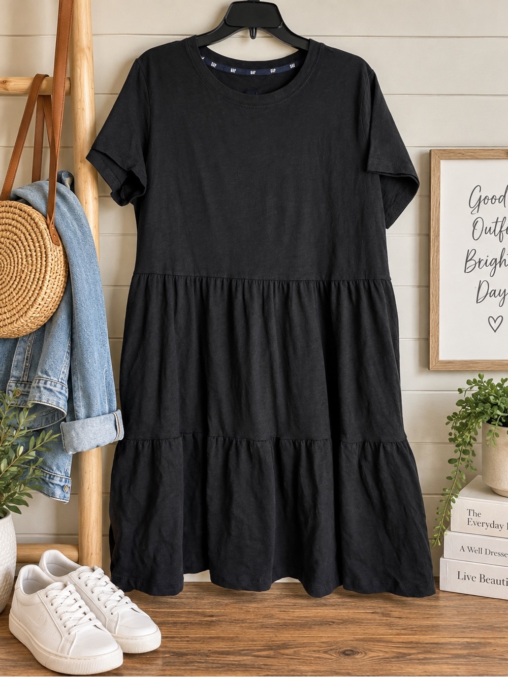 GAP Black Short-Sleeve Tiered Mini Dress